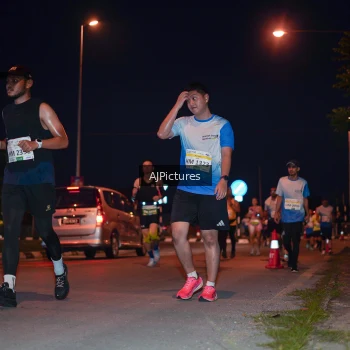 Runner Photo 3437897