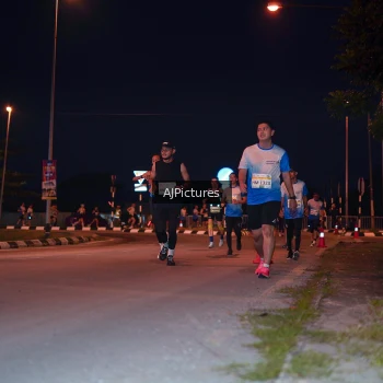 Runner Photo 3437899