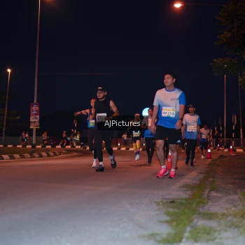 Runner Photo 3437906