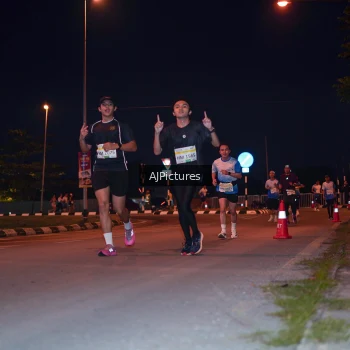 Runner Photo 3437910
