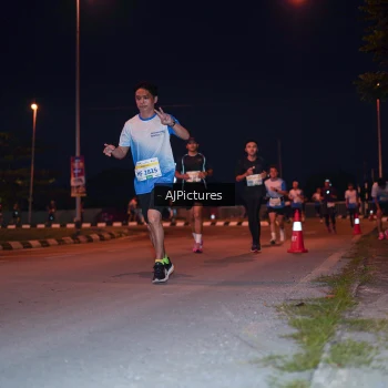 Runner Photo 3437916