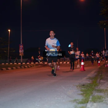 Runner Photo 3437917