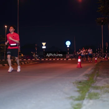 Runner Photo 3437930