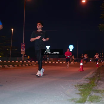 Runner Photo 3437932