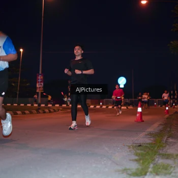 Runner Photo 3437933