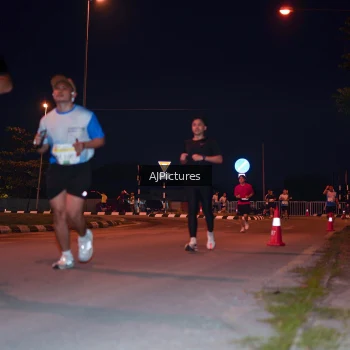 Runner Photo 3437934
