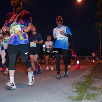 Runner Photo 3437935