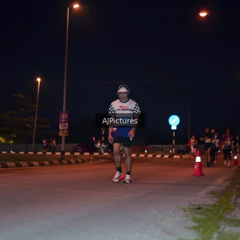 Runner Photo 3437942