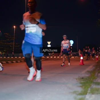 Runner Photo 3437944