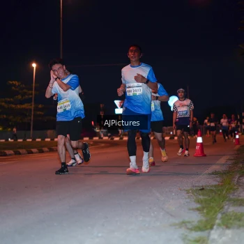 Runner Photo 3437947