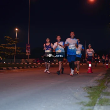 Runner Photo 3437949