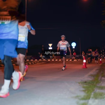 Runner Photo 3437950
