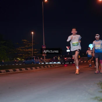 Runner Photo 3437977