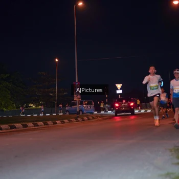 Runner Photo 3437981