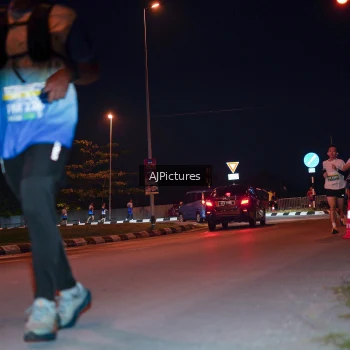 Runner Photo 3437987