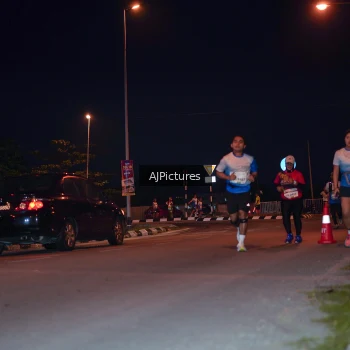 Runner Photo 3437993