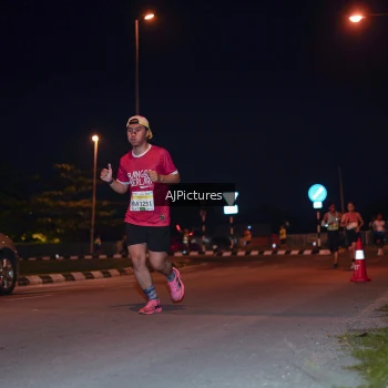 Runner Photo 3438004