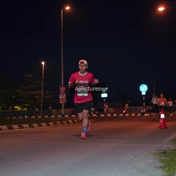 Runner Photo 3438007