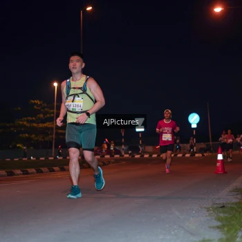 Runner Photo 3438012