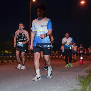 Runner Photo 3438019