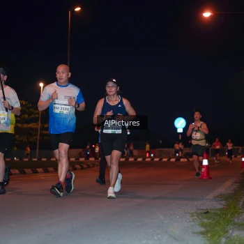 Runner Photo 3438021