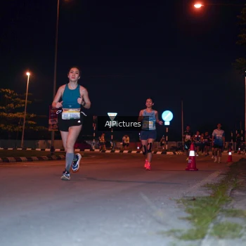 Runner Photo 3438035