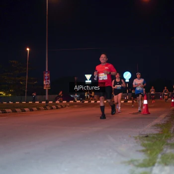 Runner Photo 3438050