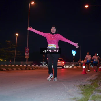 Runner Photo 3438058