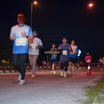 Runner Photo 3438061