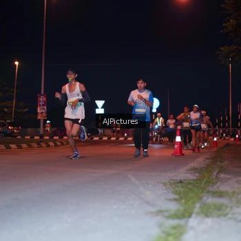 Runner Photo 3438069
