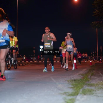 Runner Photo 3438070