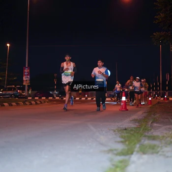 Runner Photo 3438072
