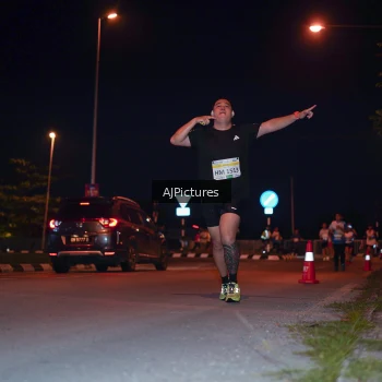 Runner Photo 3438075