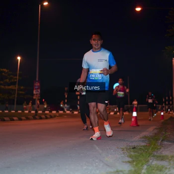 Runner Photo 3438083