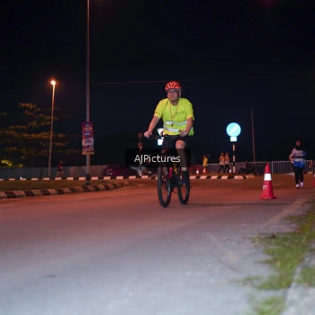 Runner Photo 3438095