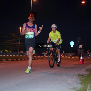 Runner Photo 3438096