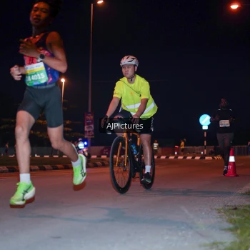 Runner Photo 3438100