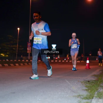 Runner Photo 3438104