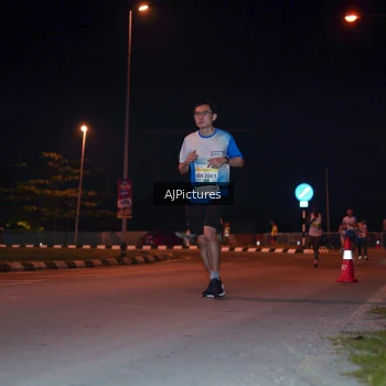 Runner Photo 3438113
