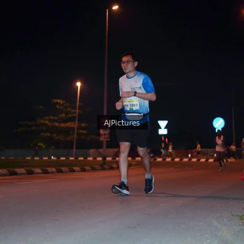 Runner Photo 3438114