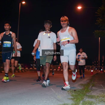 Runner Photo 3438117