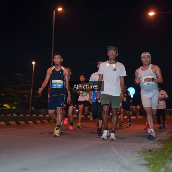 Runner Photo 3438118