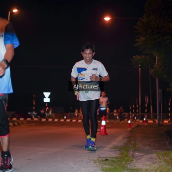 Runner Photo 3438119