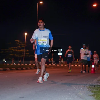 Runner Photo 3438120