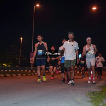 Runner Photo 3438121