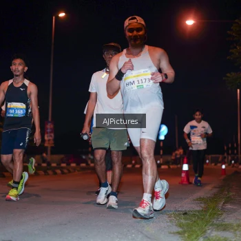 Runner Photo 3438122