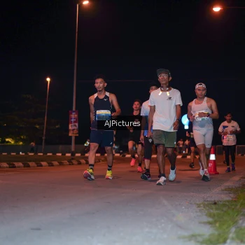 Runner Photo 3438123