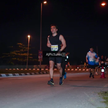 Runner Photo 3438125
