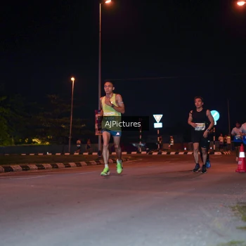 Runner Photo 3438134