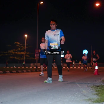 Runner Photo 3438147